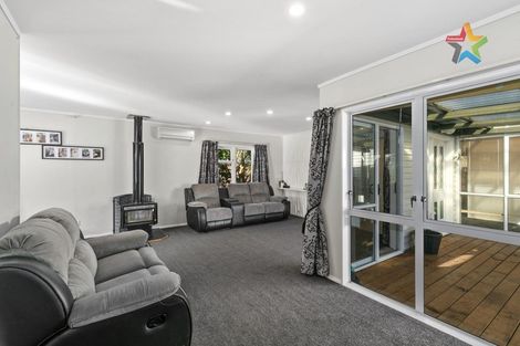 Photo of property in 109a Hine Road, Wainuiomata, Lower Hutt, 5014