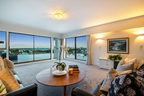 Photo of property in 6/6 Bruce Street, Northcote Point, Auckland, 0627