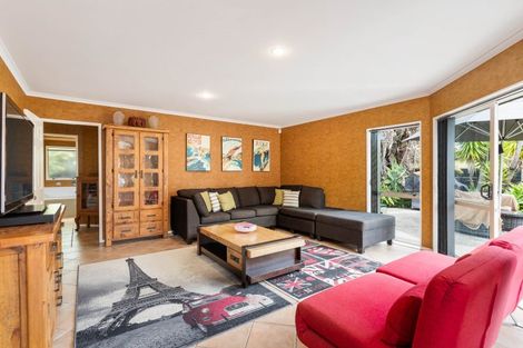 Photo of property in 31 Given Grove, Pauanui, Hikuai, 3579