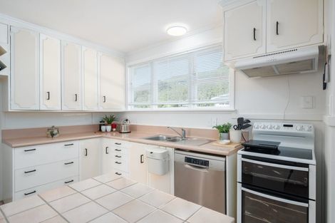 Photo of property in 82 Larsen Crescent, Tawa, Wellington, 5028