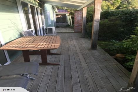 Photo of property in 136 Port Hills Road, Heathcote Valley, Christchurch, 8022