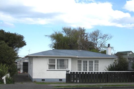 Photo of property in 195 Puriri Street, Castlecliff, Whanganui, 4501