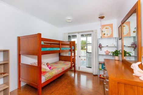 Photo of property in 13 Main Road, Raglan, 3225