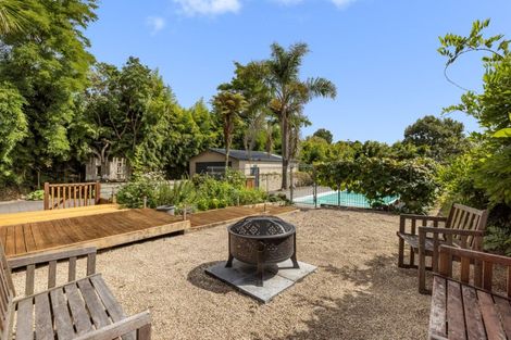 Photo of property in 415 Welcome Bay Road, Welcome Bay, Tauranga, 3175