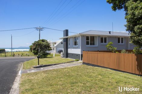 Photo of property in 2 Hillary Street, Waihi Beach, 3611
