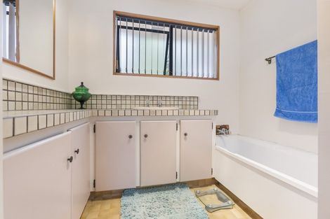 Photo of property in 12 Kamaka Crescent, Bridge Hill, Alexandra, 9320