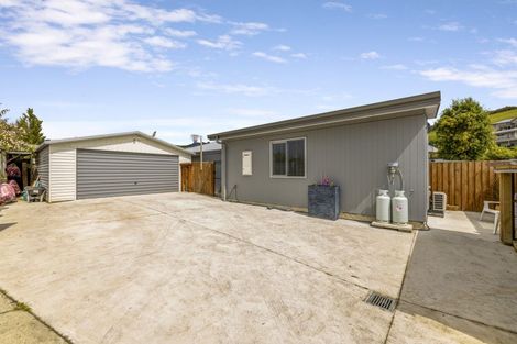 Photo of property in 8 Glendermid Close, Sawyers Bay, Port Chalmers, 9023