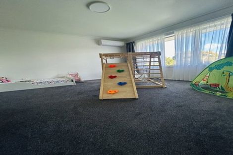 Photo of property in 17b Highlight Parade, Te Atatu South, Auckland, 0610