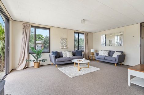 Photo of property in 3b Longstead Avenue, Papamoa Beach, Papamoa, 3118