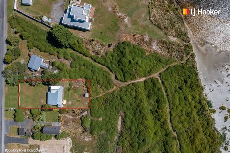 Photo of property in 111 Moturata Road, Taieri Beach, Taieri Mouth, 9091