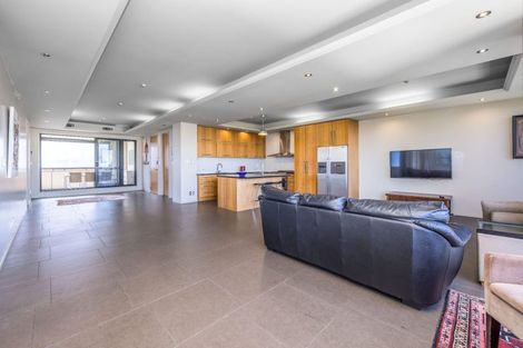 Photo of property in 10a/2 Saint Martins Lane, Grafton, Auckland, 1010