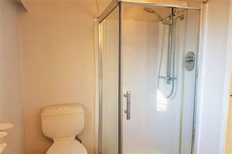 Photo of property in 582 Weymouth Road, Weymouth, Auckland, 2103