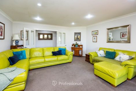 Photo of property in 53 Riverstone Drive, Riverstone Terraces, Upper Hutt, 5018