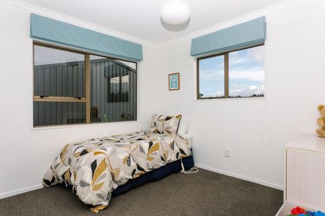 Photo of property in 77120a State Highway 2, Dannevirke, 4977