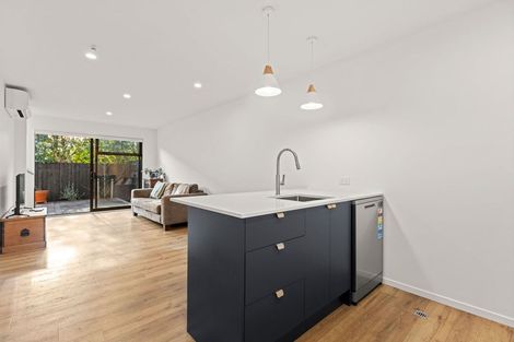 Photo of property in 2/21 Mersey Street, St Albans, Christchurch, 8014