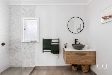 Photo of property in 132 Sutherland Road, Brookfield, Tauranga, 3110