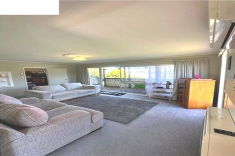 Photo of property in 50 Aniseed Grove, Timberlea, Upper Hutt, 5018