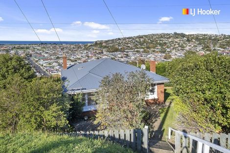 Photo of property in 37 Forfar Street, Clyde Hill, Dunedin, 9011