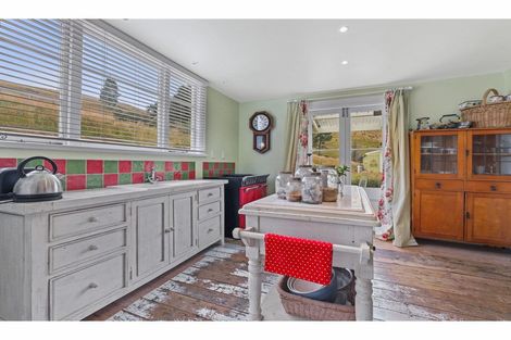 Photo of property in 3 Robin Hood Bay Road, Peraki, Little River, 7591