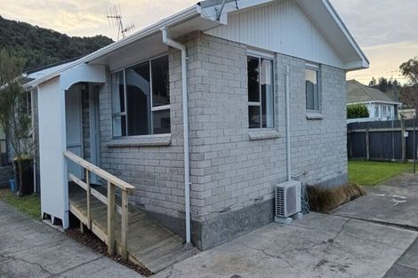 Photo of property in 186d Wellington Road, Wainuiomata, Lower Hutt, 5014