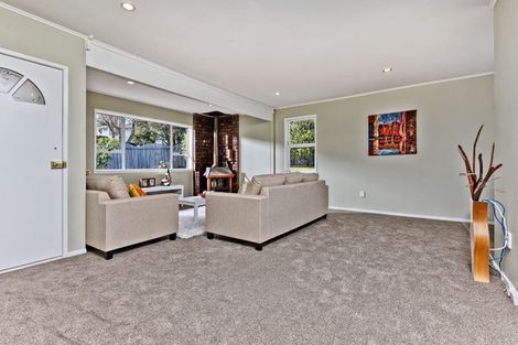 Photo of property in 61 Captain Scott Road, Glen Eden, Auckland, 0602