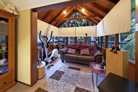 Photo of property in 16 Kauri Loop Road, Oratia, Auckland, 0604