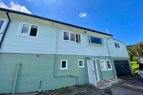 Photo of property in 318 Sturges Road, Henderson Valley, Auckland, 0612