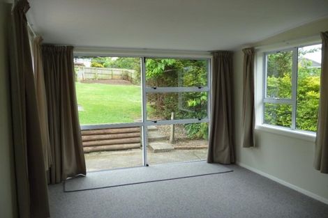 Photo of property in 1 Wakefield Terrace, Tawa, Wellington, 5028