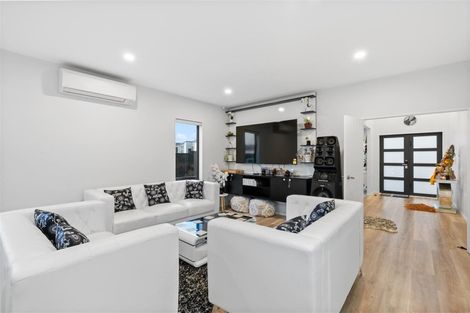 Photo of property in 13 Christella Street, Flat Bush, Auckland, 2019