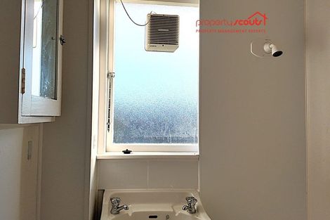 Photo of property in 78-80 Hereford Street, Cannons Creek, Porirua, 5024