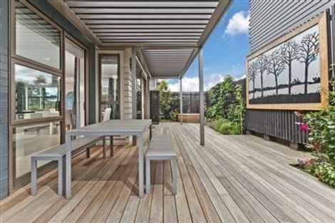 Photo of property in 46 Bomb Point Drive, Hobsonville, Auckland, 0616