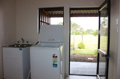 Photo of property in 986 Tinopai Road, Tinopai, Matakohe, 0593