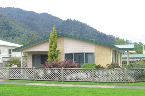 Photo of property in 8 Spencer Street, Te Aroha, 3320
