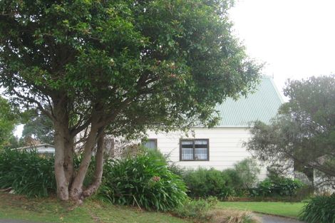 Photo of property in 215 Staithes Drive South, Whitby, Porirua, 5024