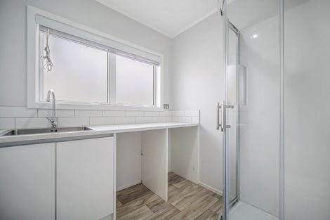 Photo of property in 30 Malvina Place, Bucklands Beach, Auckland, 2014