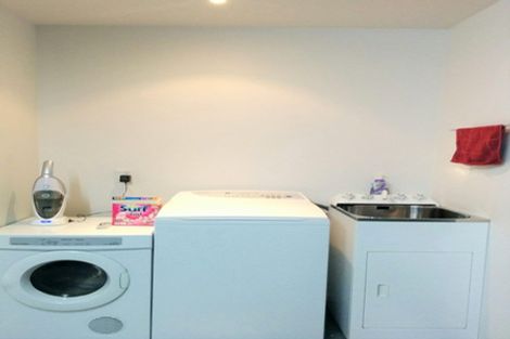 Photo of property in 21 Bartlett Street, Riccarton, Christchurch, 8011