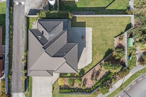 Photo of property in 2 Fiordland Place, Aotea, Porirua, 5024