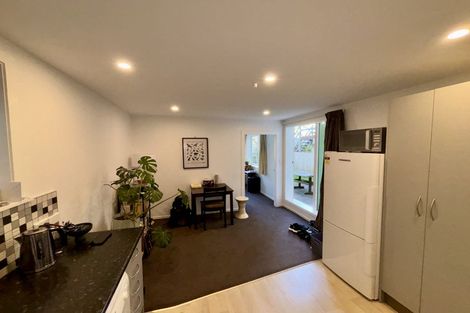 Photo of property in 88 Roxburgh Street, Mount Victoria, Wellington, 6011