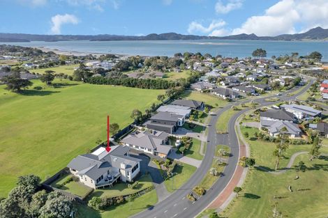 Photo of property in 28 Stace Hopper Drive, One Tree Point, 0118