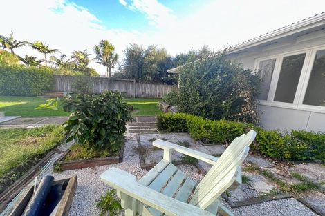 Photo of property in 31 Rambler Crescent, Beach Haven, Auckland, 0626