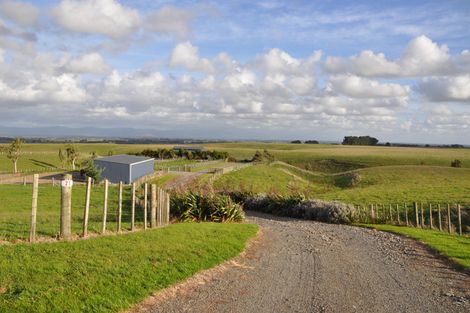 Photo of property in 21 Sutherland Road, Sanson, Palmerston North, 4479