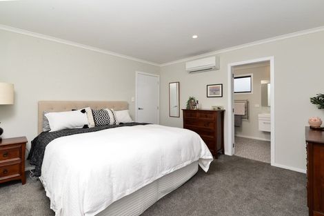 Photo of property in 1/32 Rutherford Street, Chedworth, Hamilton, 3210