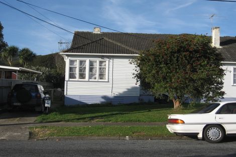 Photo of property in 6 Shearer Crescent, Naenae, Lower Hutt, 5011