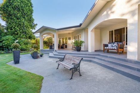 Photo of property in 71 Welsh Road, Winton, 9720