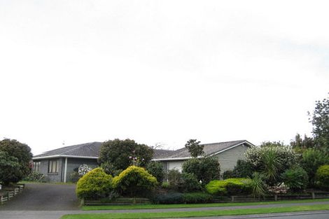 Photo of property in 34 Karina Road, Merrilands, New Plymouth, 4312