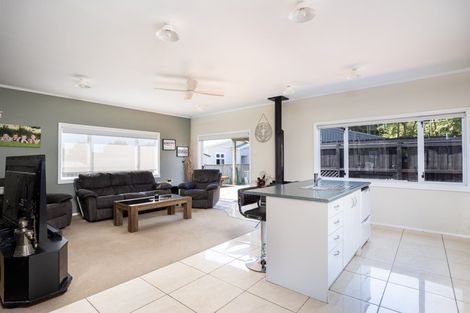 Photo of property in 5 Tupoki Street, Glen Avon, New Plymouth, 4312