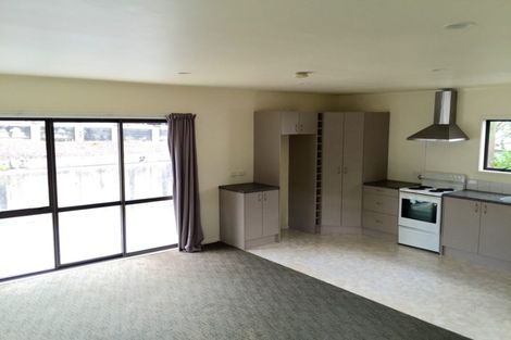 Photo of property in 3/78 Seaview Road, Castor Bay, Auckland, 0620