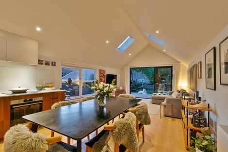 Photo of property in 15 Milton Street, Berhampore, Wellington, 6023