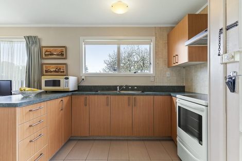 Photo of property in 1/103 Pigeon Mountain Road, Half Moon Bay, Auckland, 2012