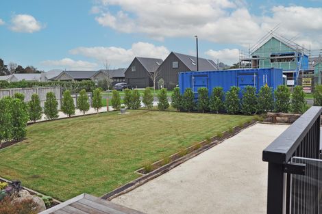 Photo of property in 52 Sandpiper Avenue, Point Wells, 0986